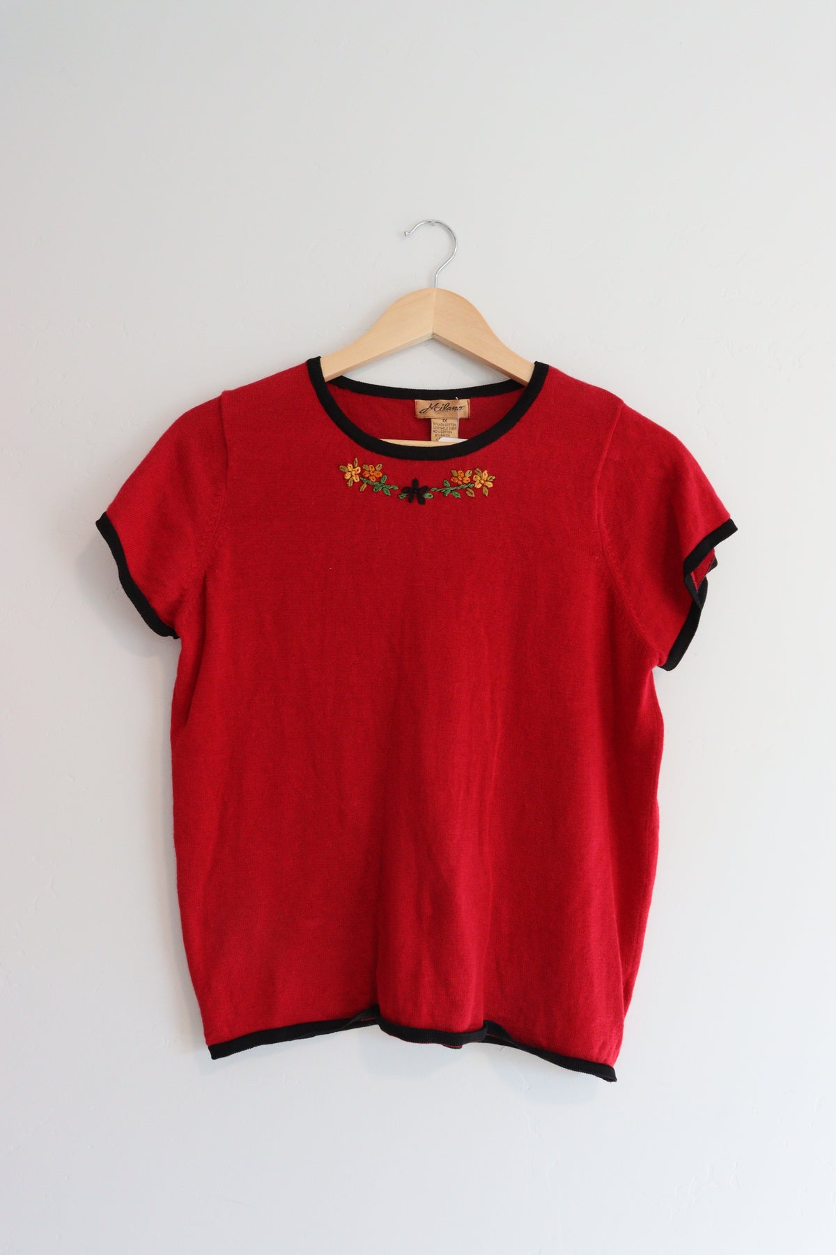 Red short sleeve sweater MEDIUM