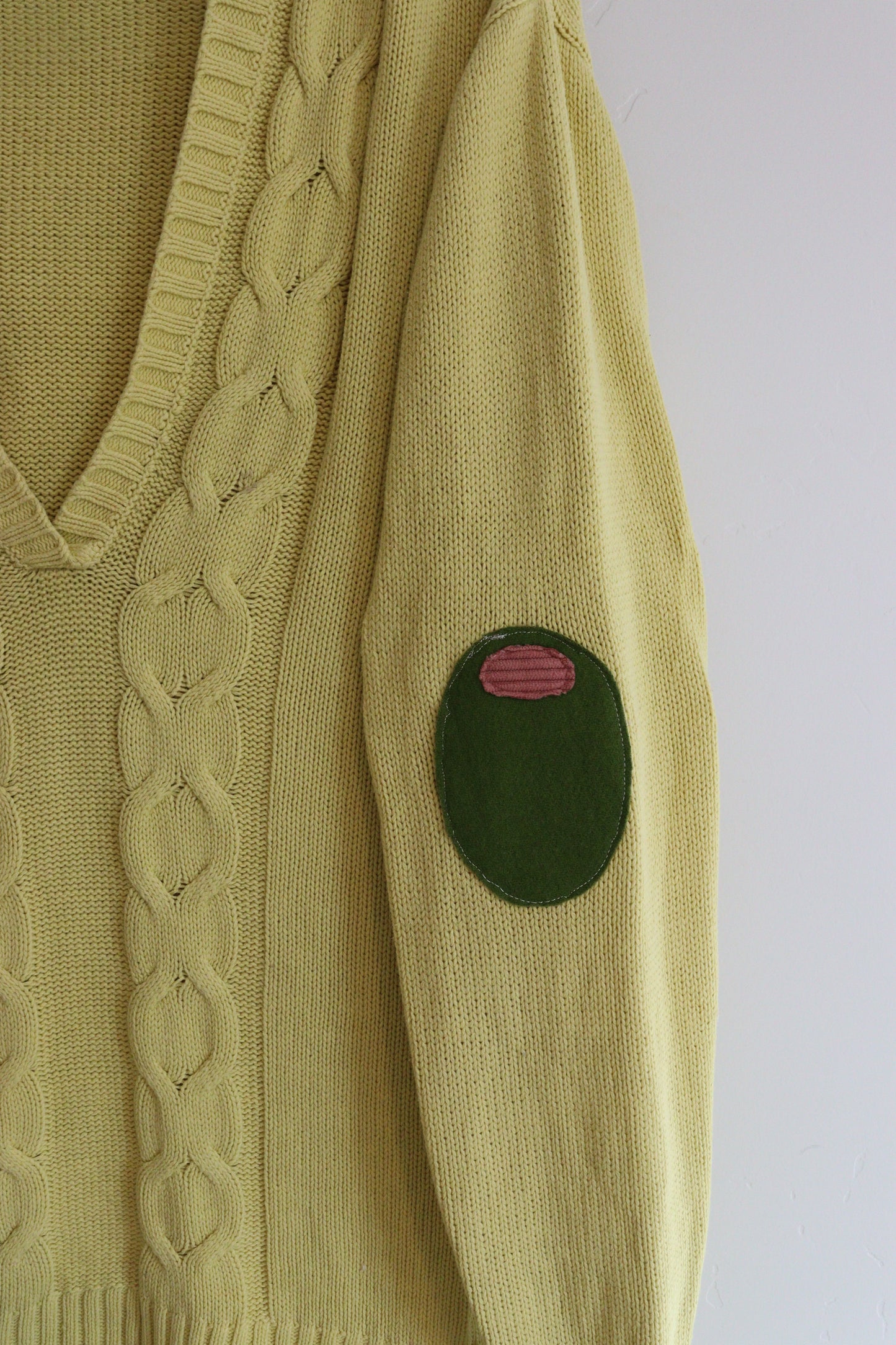 Martini sweater with olive elbows 2XL