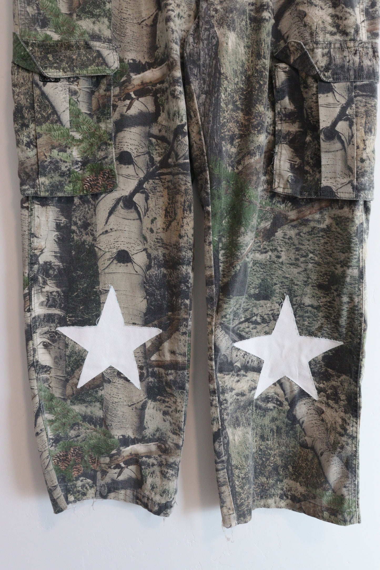Camo cargo pants XL