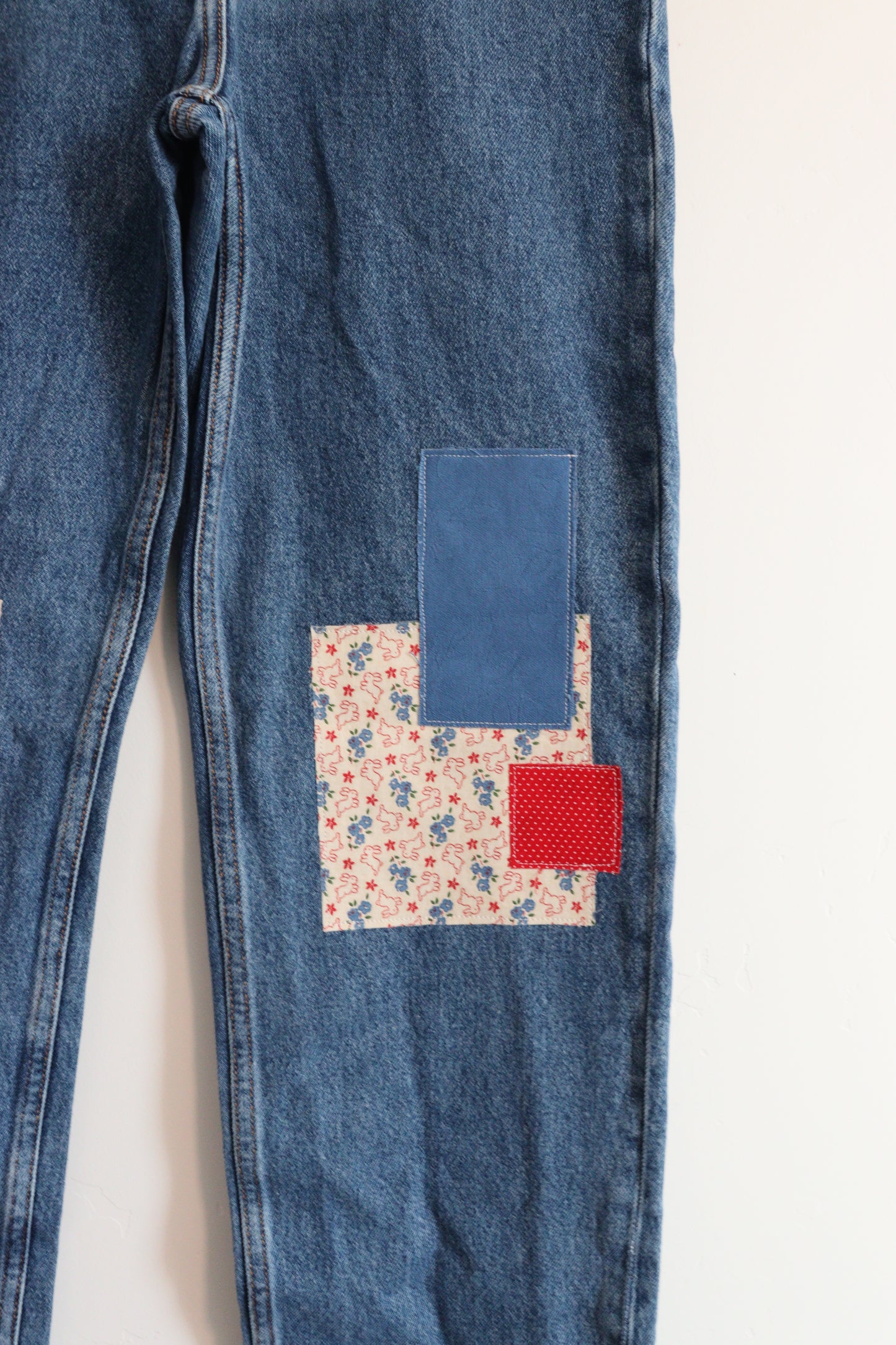 Patchwork bunny jeans SIZE 25 tall