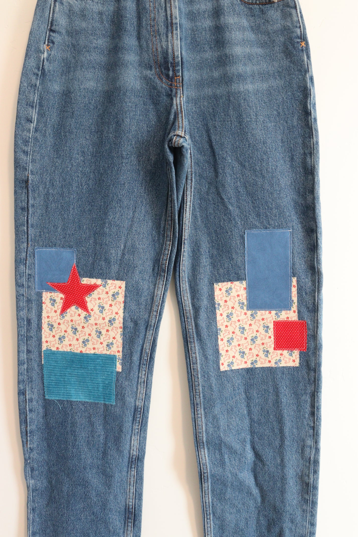 Patchwork bunny jeans SIZE 25 tall