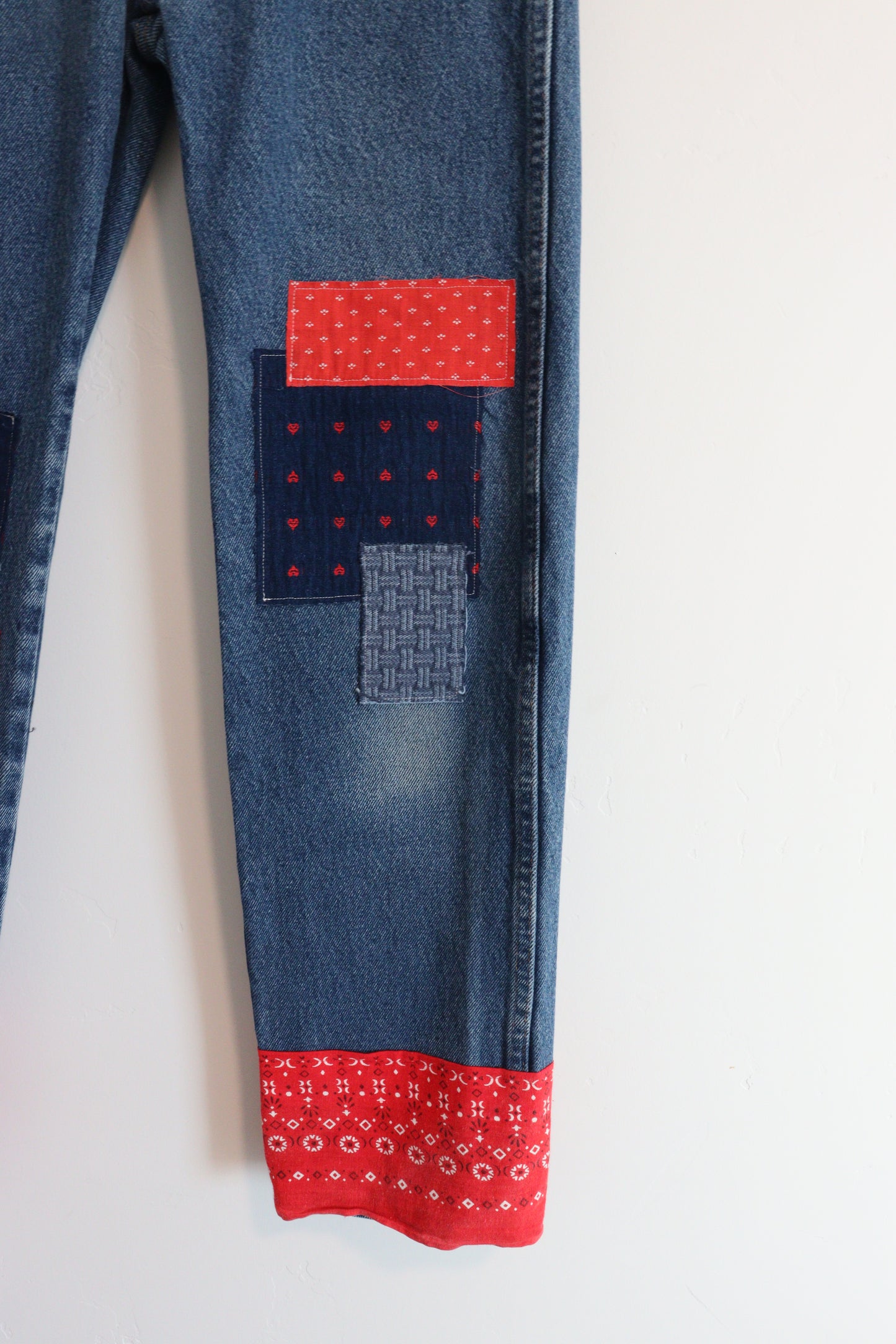 Red & blue patchwork jeans SIZE 28