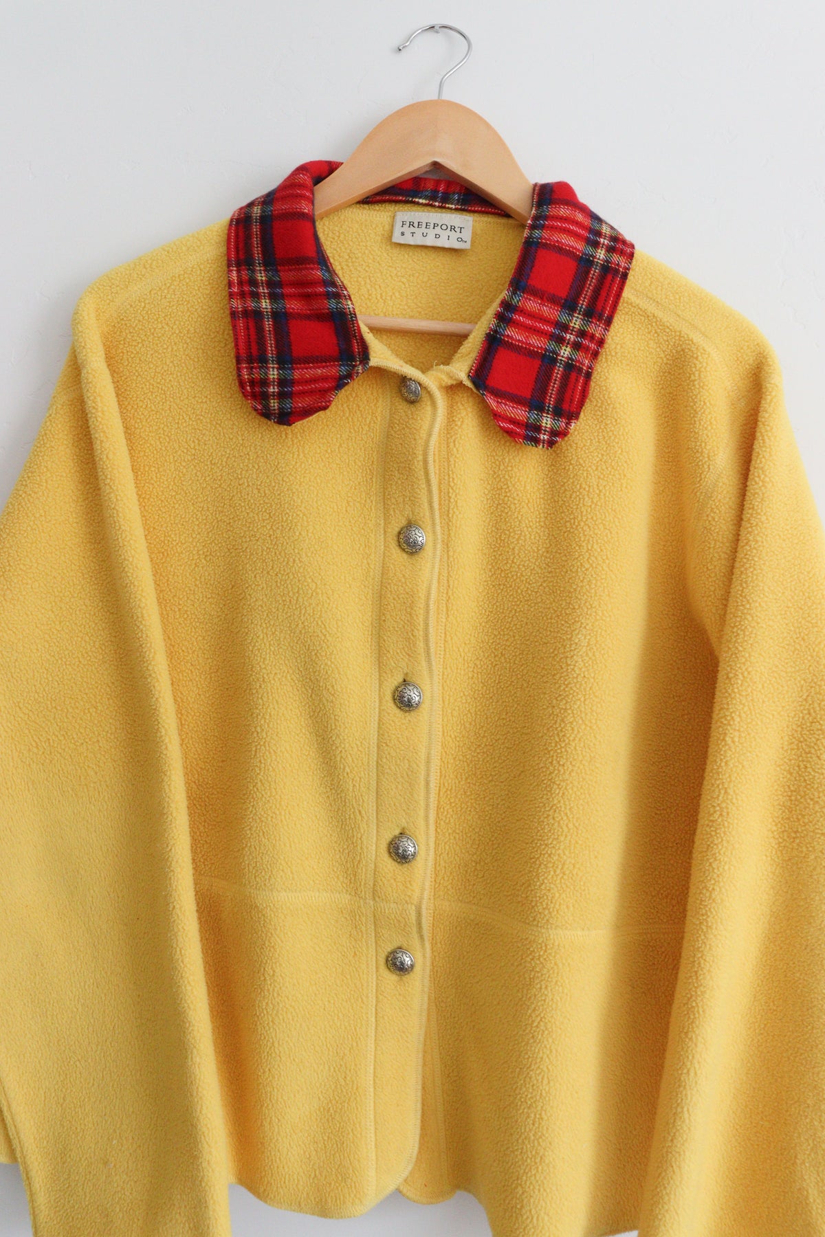 Yellow fleece with plaid collar LARGE