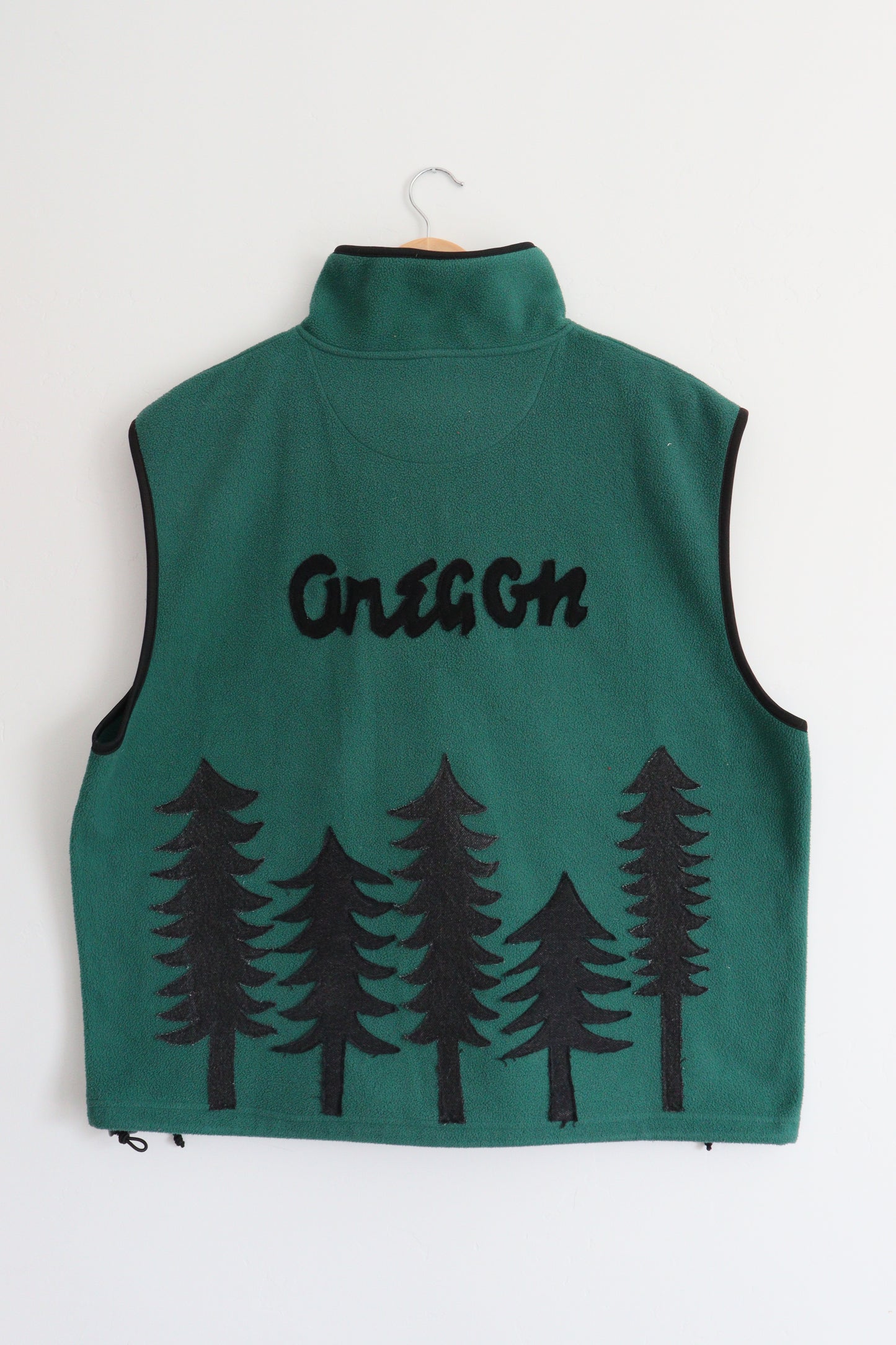 Oregon green fleece vest LARGE