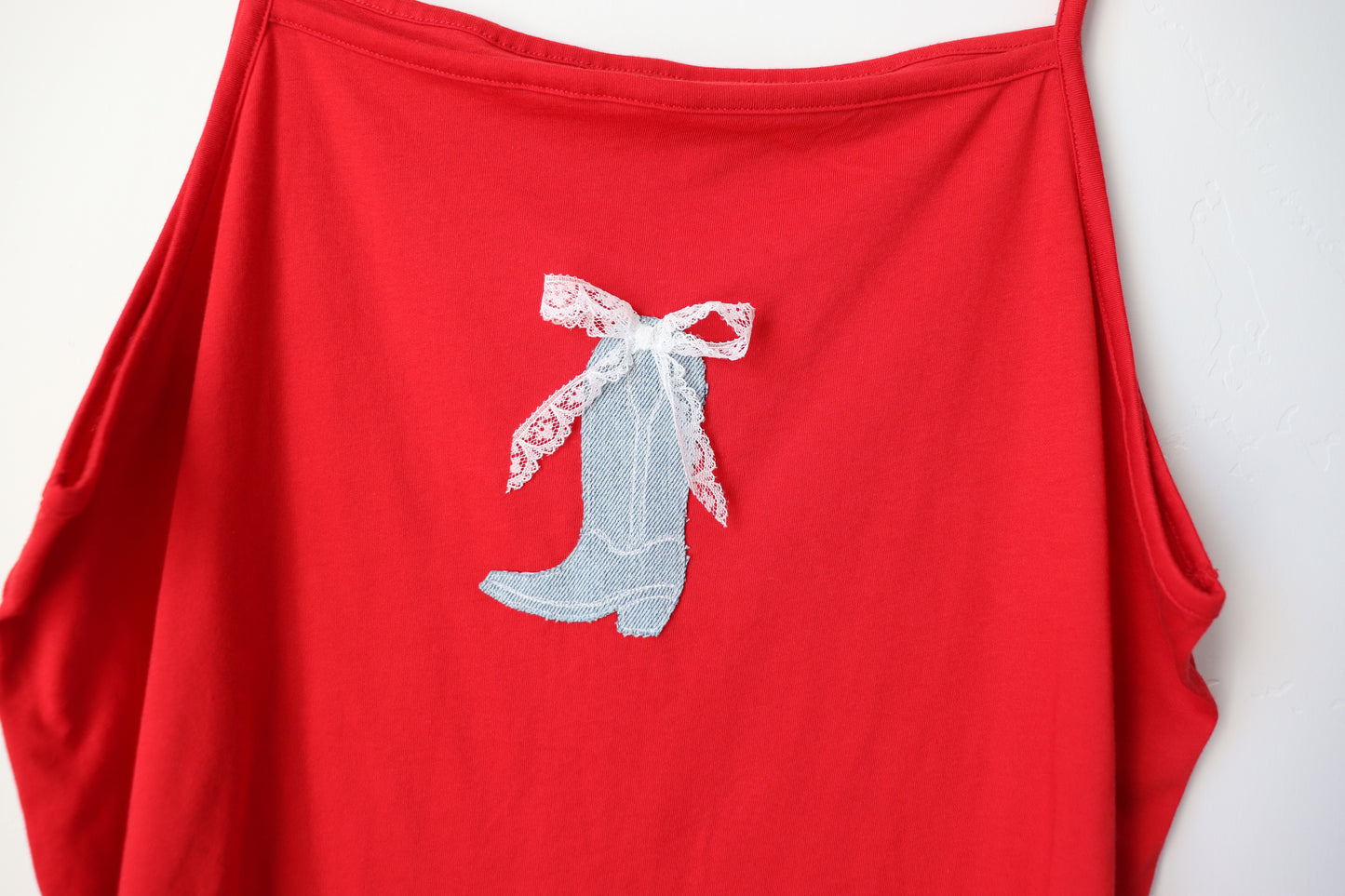 Red cowgirl boot tank XL